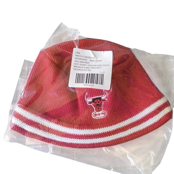 Chicago Bulls Bucket Hat Knit Cap Red White NBA Mitchell & Ness Soft New Tags - Picture 4 of 5